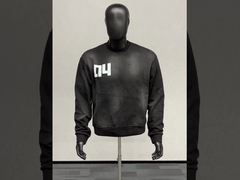 T-shirt sur mesure au lavage à l' acide, en strass, au cou.