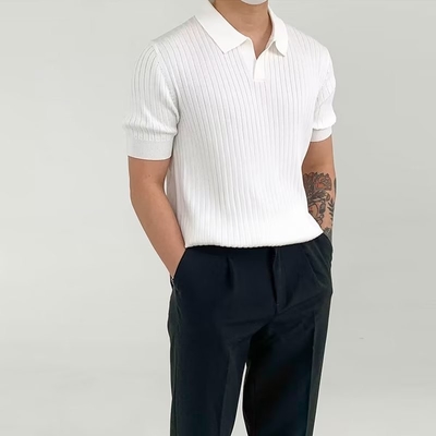 2024 mode d'été élégant tendance trimestrielle à manches T-shirt à col blanc pour hommes