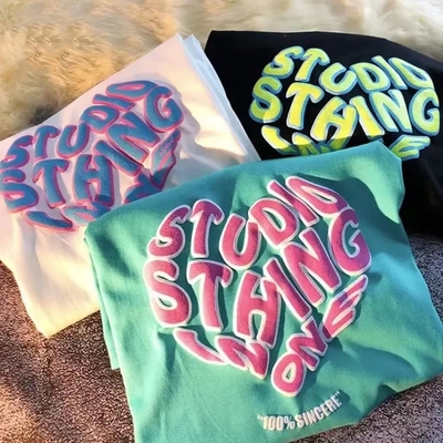 T-shirt personnalisé imprimé avec logo puff en coton lourd de 250 gsm pour les vêtements de rue unisexes