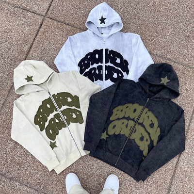 Des capuchons brodés sur mesure en coton de poids élevé dans un style vintage distressed pour hommes